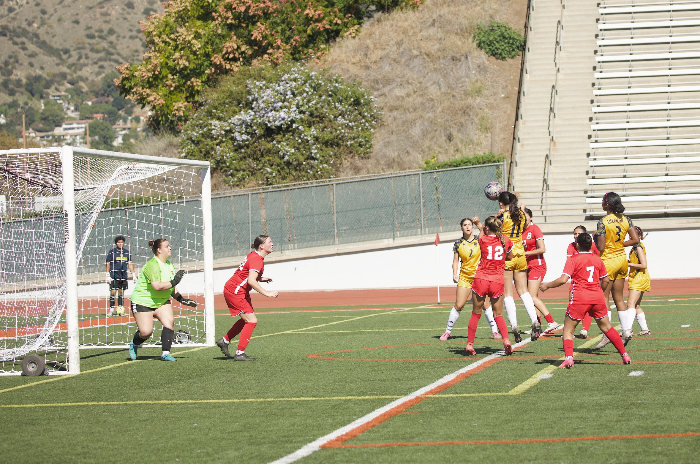 Warriors Dominate Benedictine Mesa 8&ndash;2